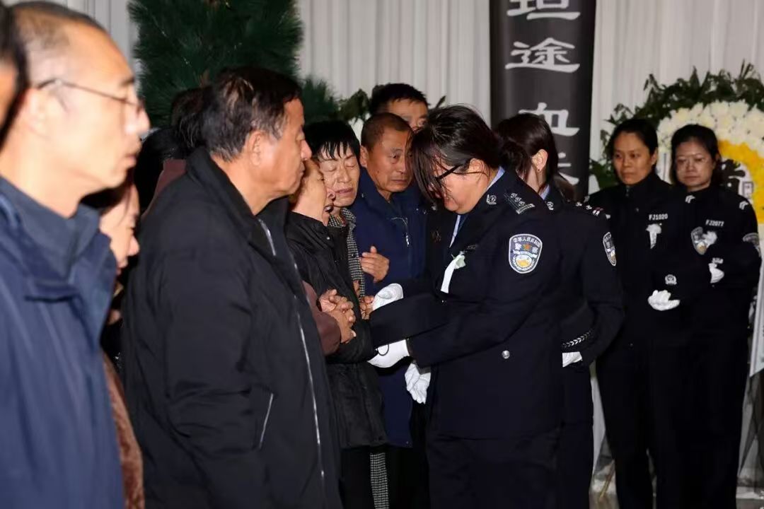 微信图片_20251011111516_279 微信图片_20251011111516_279